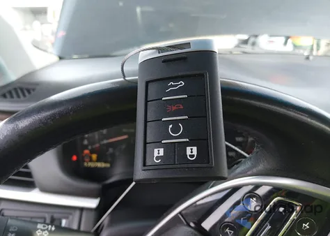 2013 Cadillac Xts Premium z USA, uszkodzony, nr VIN 2G61T5S36D9104121